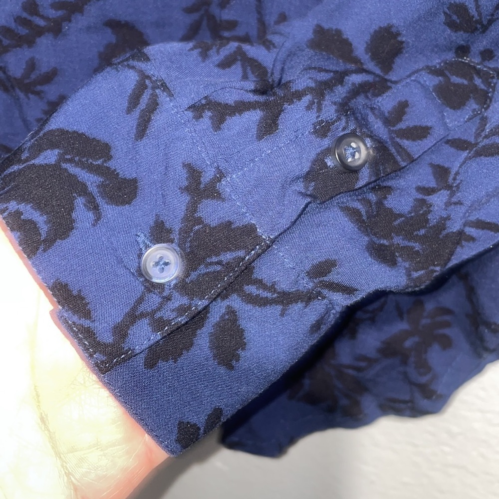 Old Navy - Picture 3 of 4